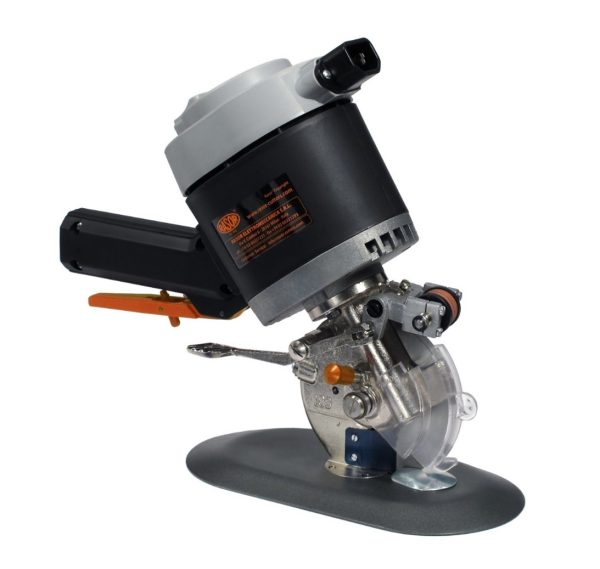 D100 - Image 2